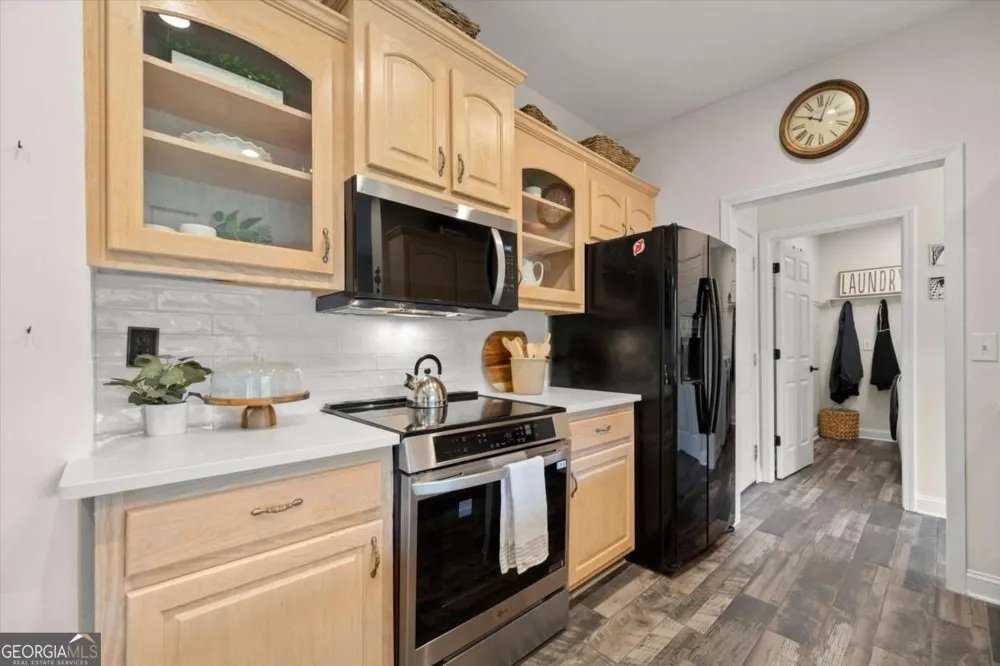 15 Hyalite RD E Dahlonega, GA 30533