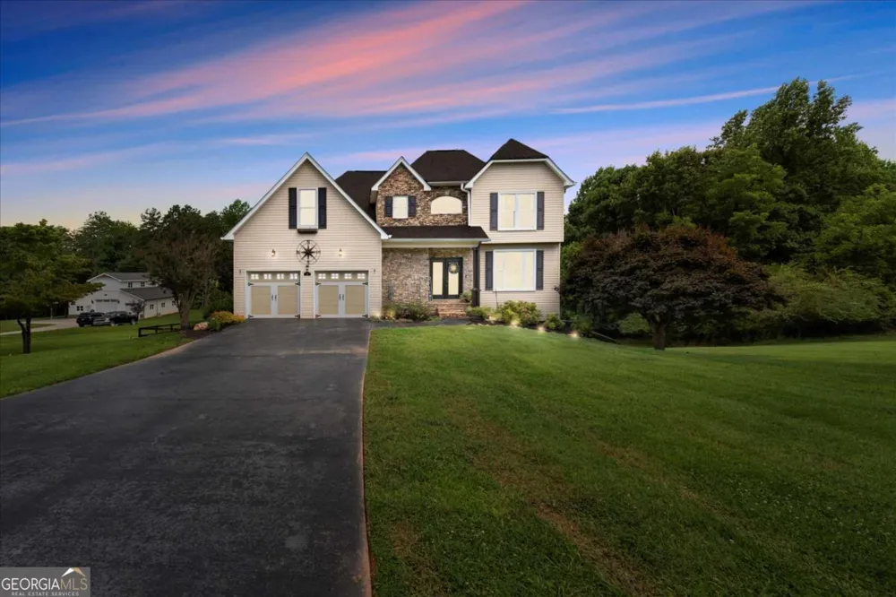 15 Hyalite RD E Dahlonega, GA 30533