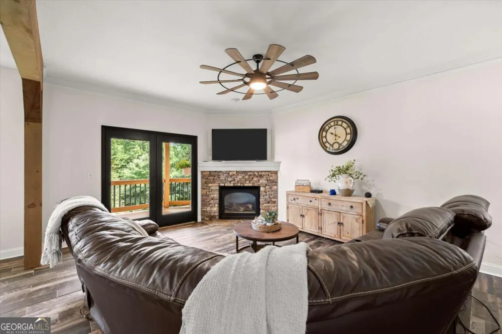 15 Hyalite RD E Dahlonega, GA 30533