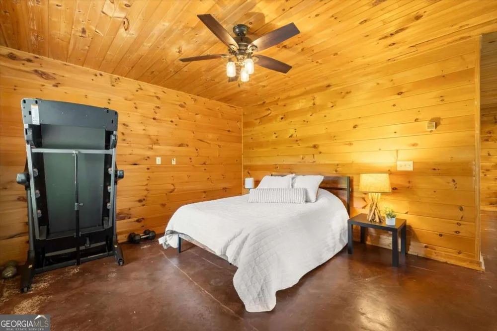 15 Hyalite RD E Dahlonega, GA 30533