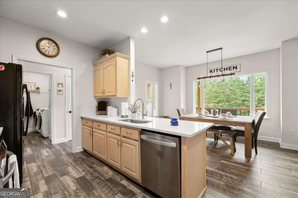 15 Hyalite RD E Dahlonega, GA 30533