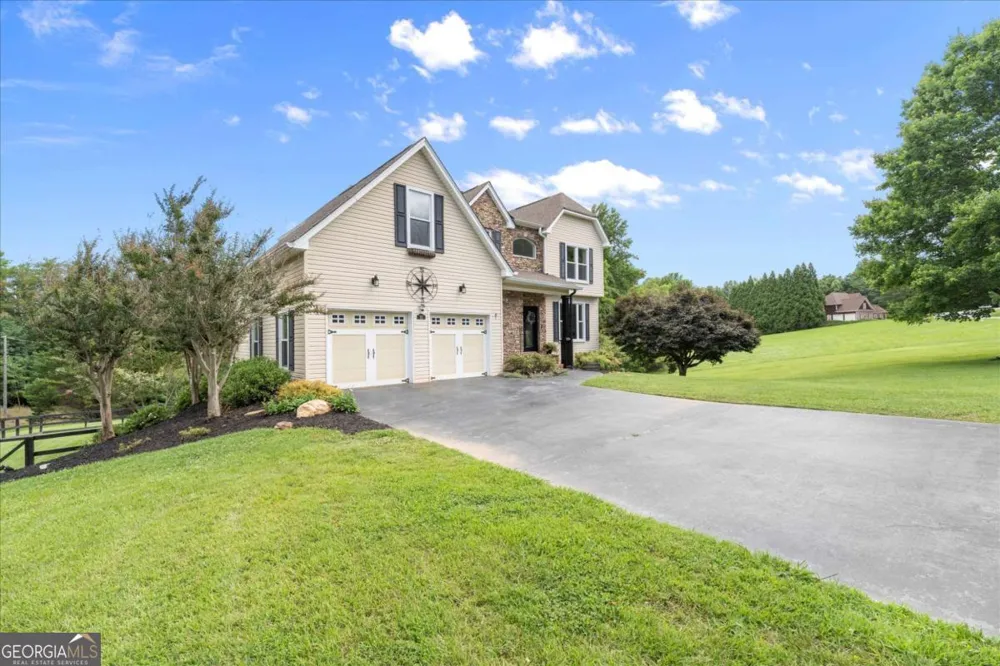 15 Hyalite RD E Dahlonega, GA 30533