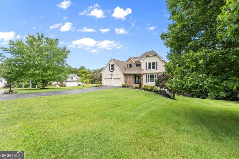 15 Hyalite RD E Dahlonega, GA 30533