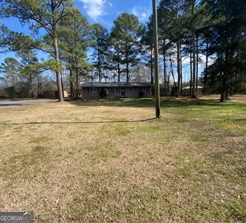 121 Sunset DR NE