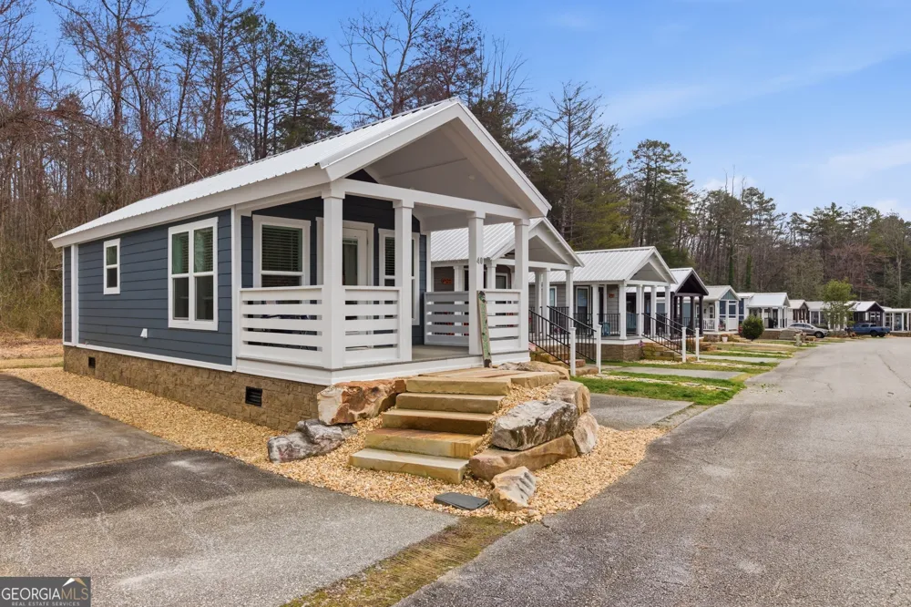 4960 Laurel Lodge RD Clarkesville, GA 30523
