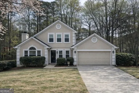 4390 Pinewalk DR