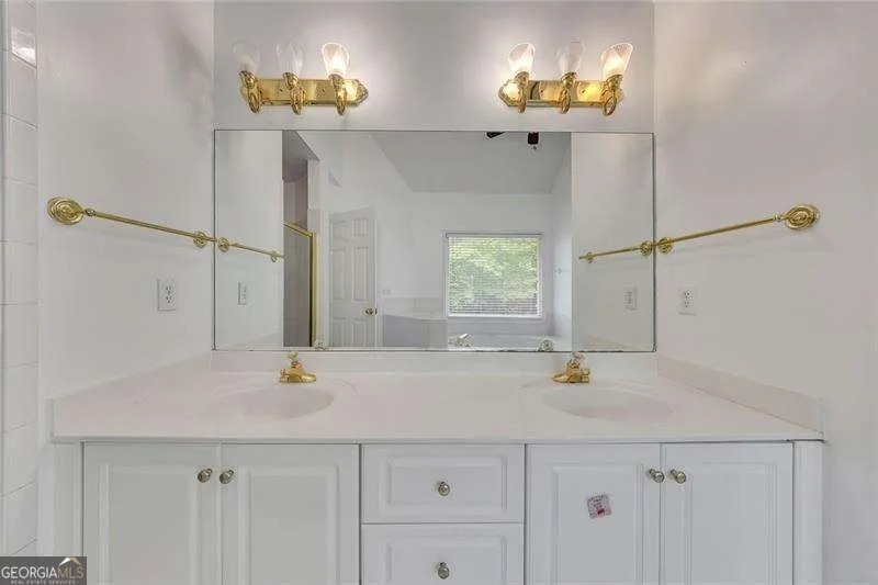 5009 Kendall STA NW Acworth, GA 30102