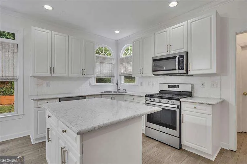 5009 Kendall STA NW Acworth, GA 30102