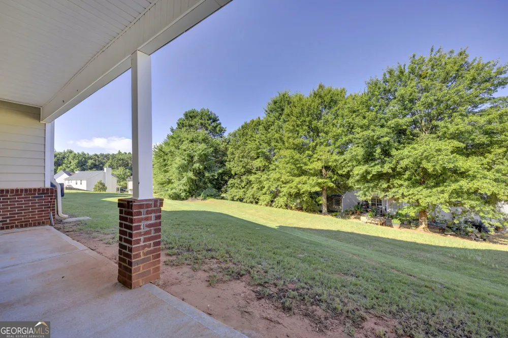 110 Colony Park Lane Locust Grove, GA 30248