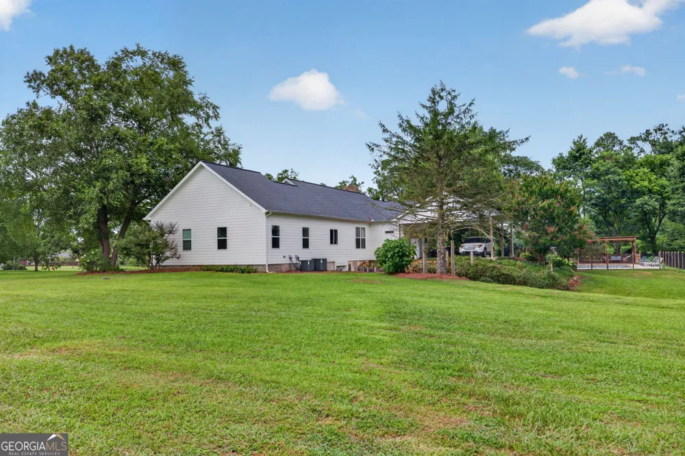 301 Thomas Wilson RD Roopville, GA 30170