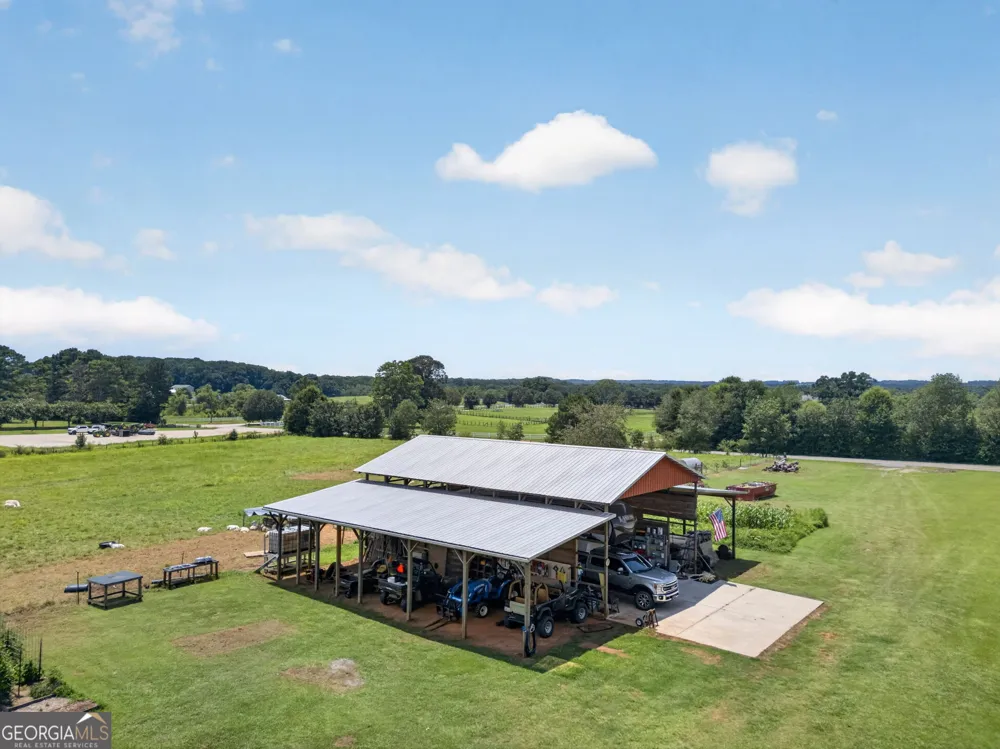 301 Thomas Wilson RD Roopville, GA 30170