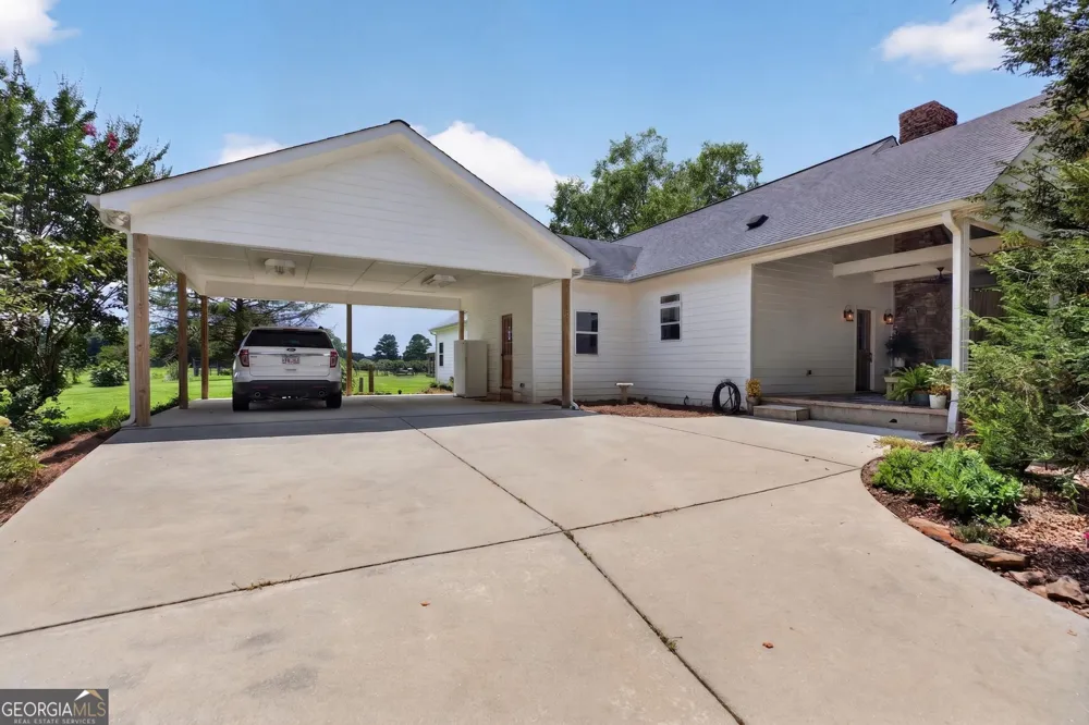 301 Thomas Wilson RD Roopville, GA 30170