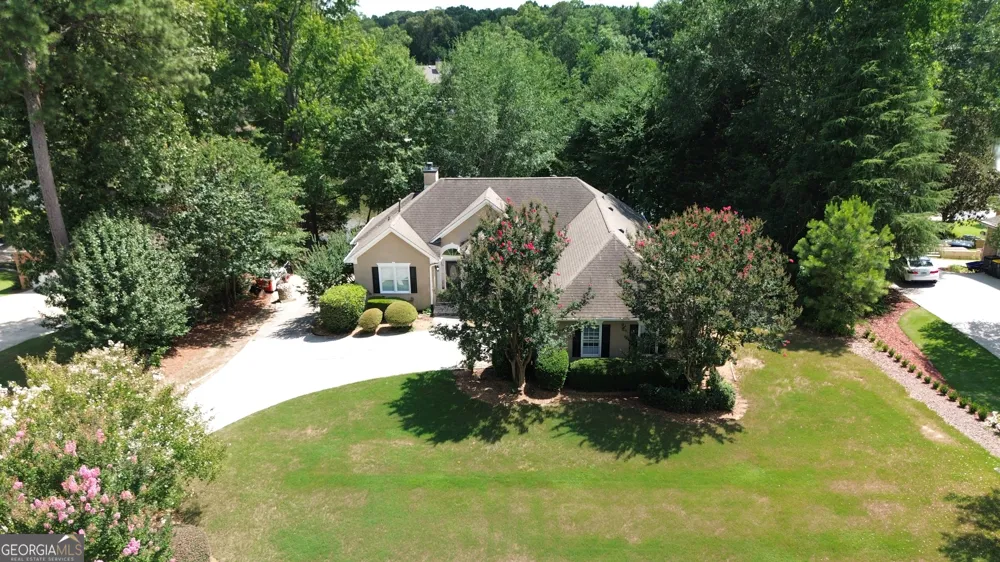 220 Youngs CIR Fayetteville, GA 30215