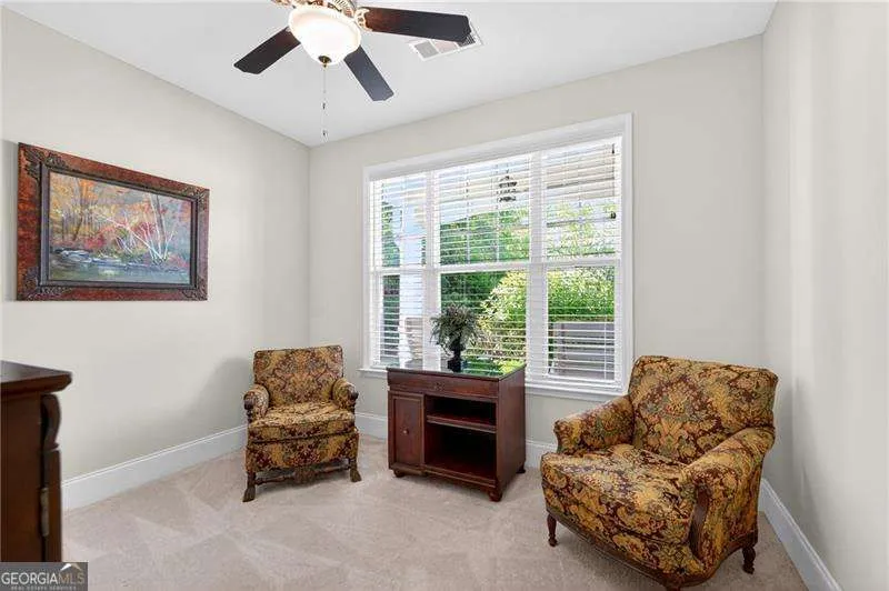 527 Margaret LN Woodstock, GA 30188