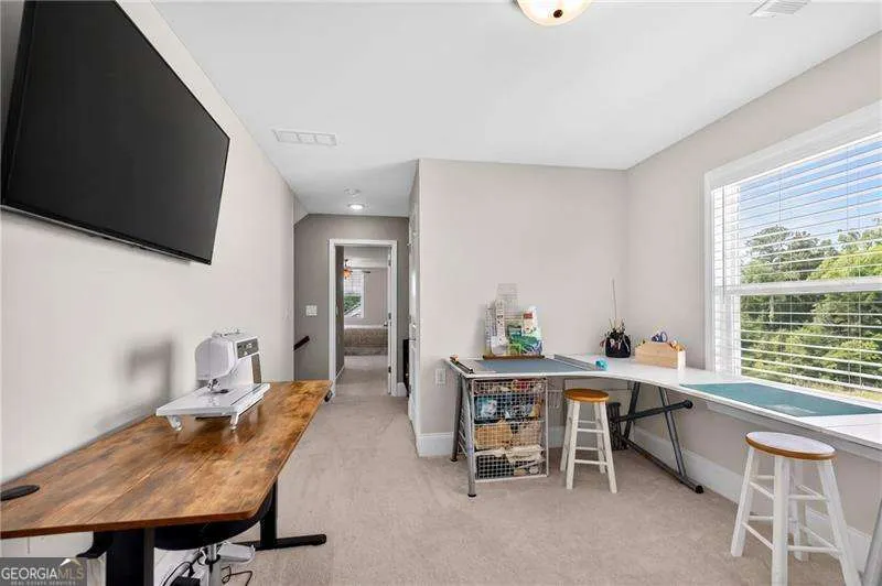 527 Margaret LN Woodstock, GA 30188