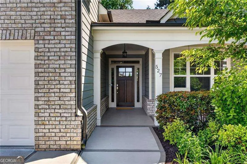 527 Margaret LN Woodstock, GA 30188