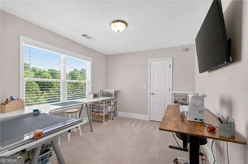 527 Margaret LN Woodstock, GA 30188