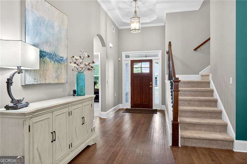 527 Margaret LN Woodstock, GA 30188