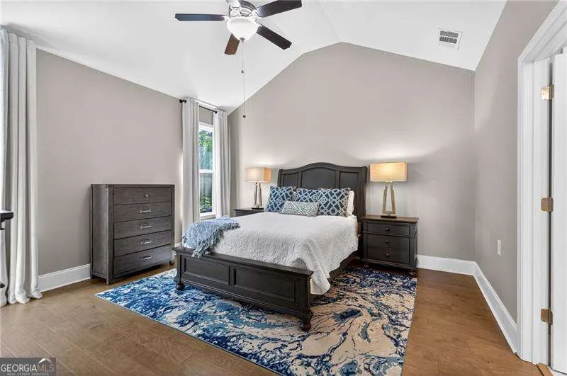 527 Margaret LN Woodstock, GA 30188