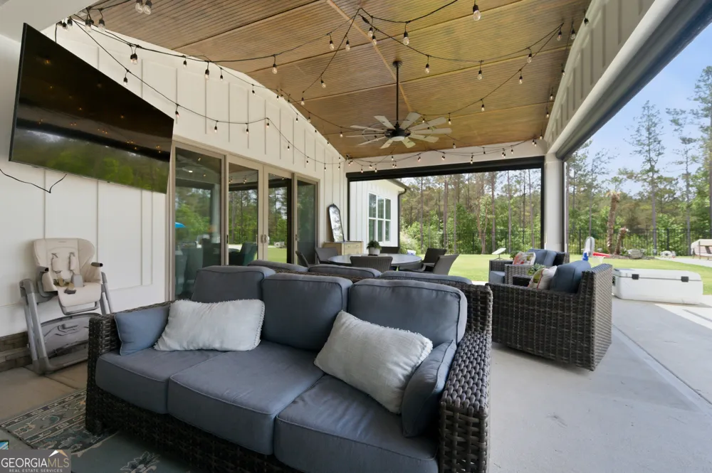 4577 Yellow Creek RD Ball Ground, GA 30107