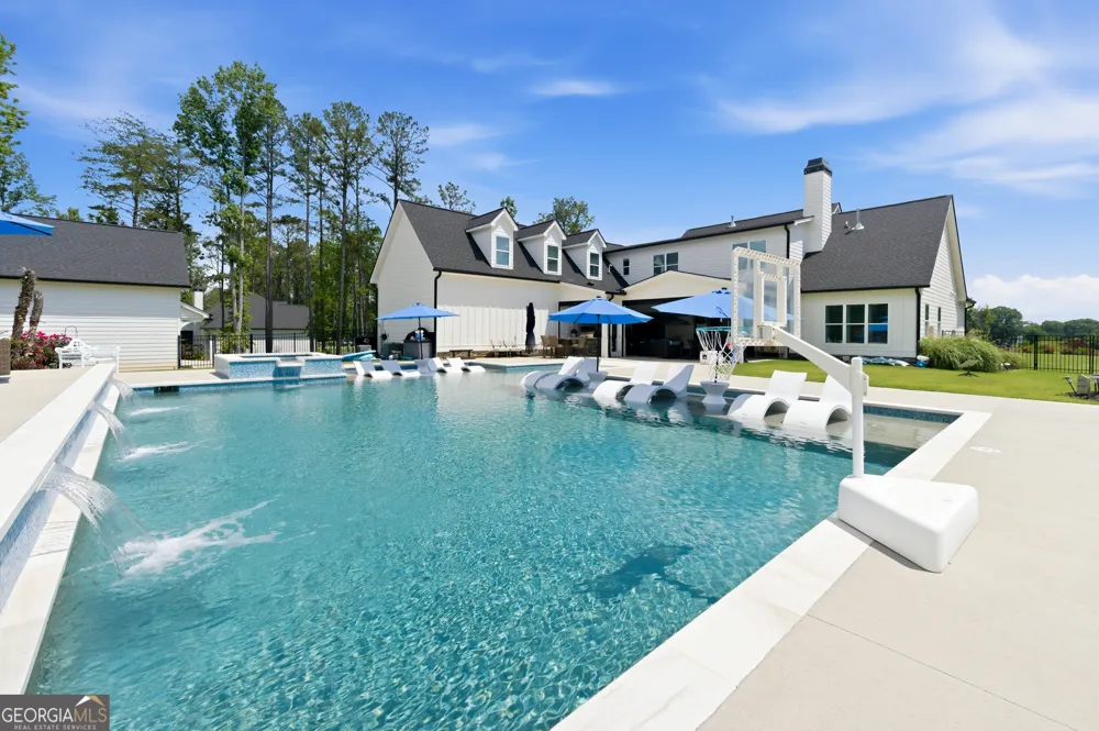 4577 Yellow Creek RD Ball Ground, GA 30107