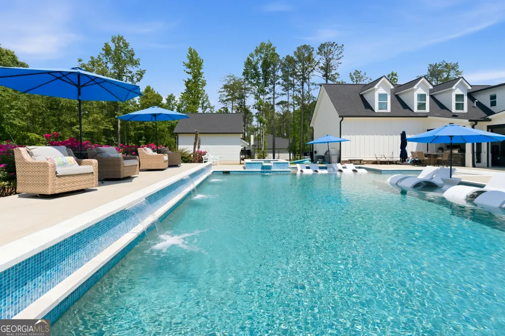 4577 Yellow Creek RD Ball Ground, GA 30107