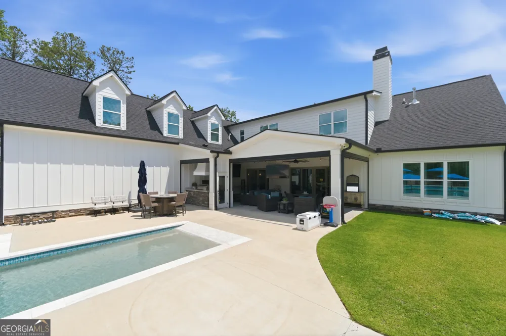 4577 Yellow Creek RD Ball Ground, GA 30107
