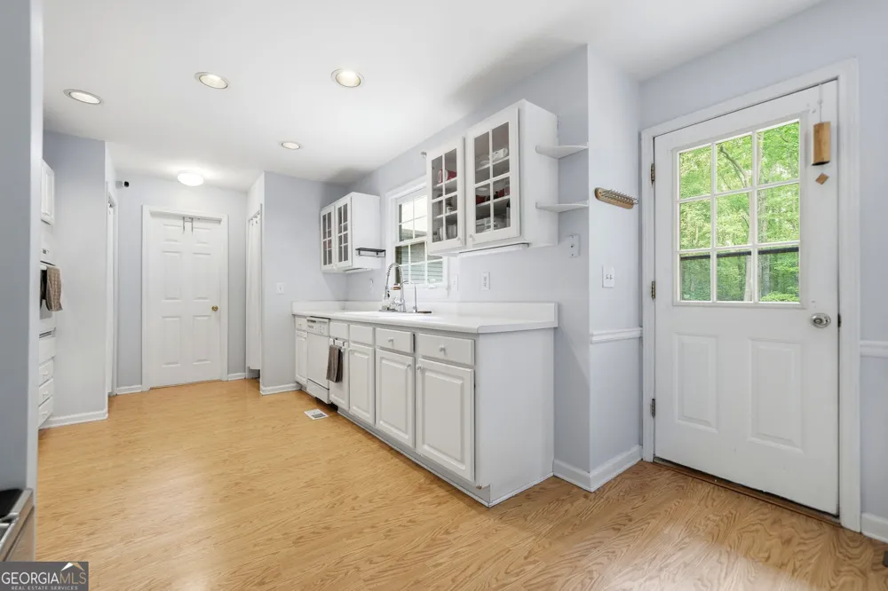 550 Eagles Landing DR Alpharetta, GA 30004