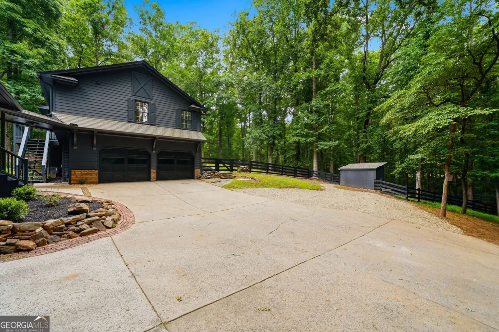 550 Eagles Landing DR Alpharetta, GA 30004