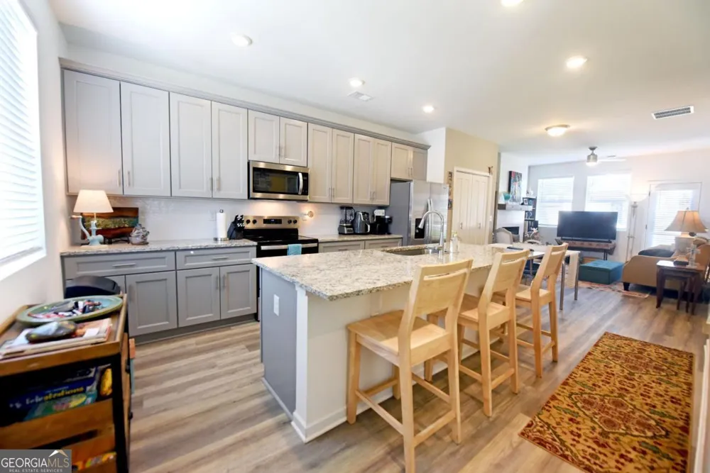 25 Grove LOOP Blue Ridge, GA 30513