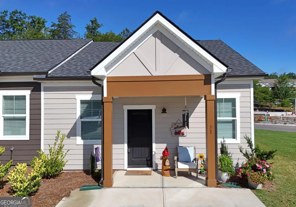 25 Grove LOOP Blue Ridge, GA 30513