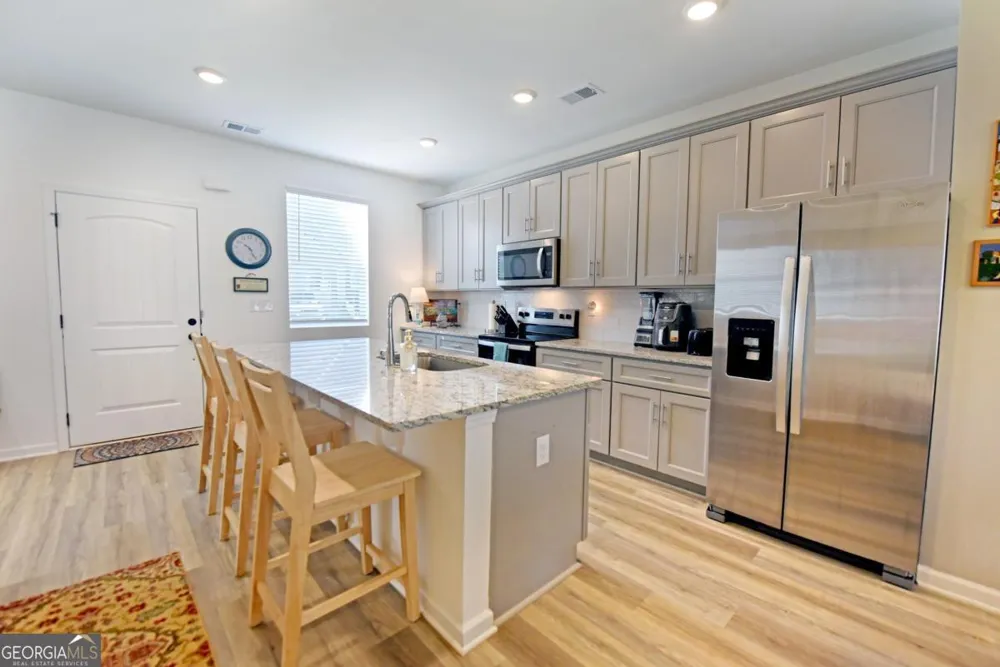 25 Grove LOOP Blue Ridge, GA 30513