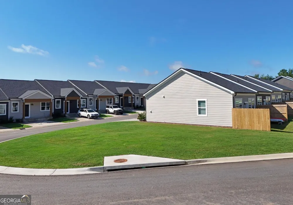 25 Grove LOOP Blue Ridge, GA 30513