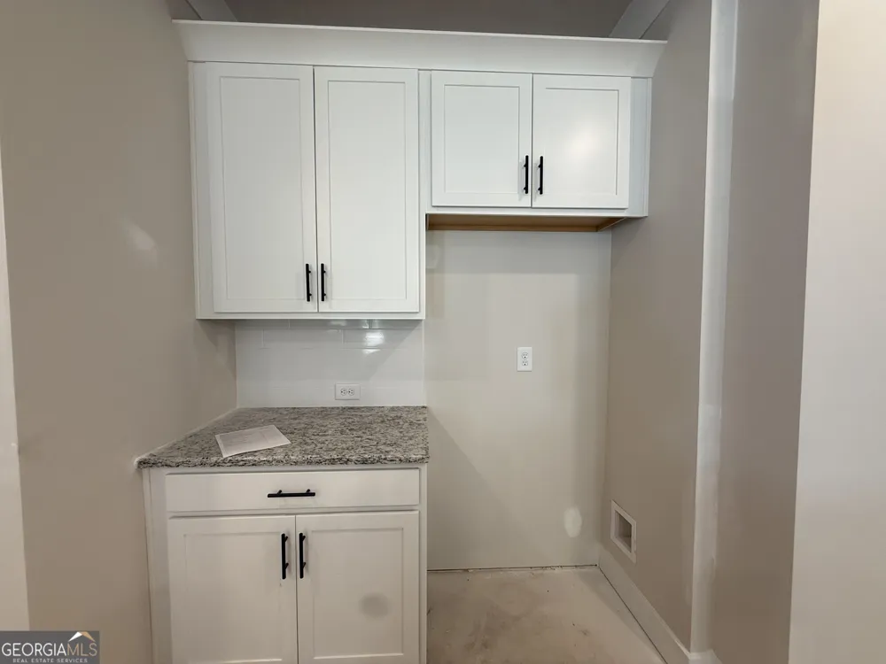 283 Brook Landing CIR Auburn, GA 30011