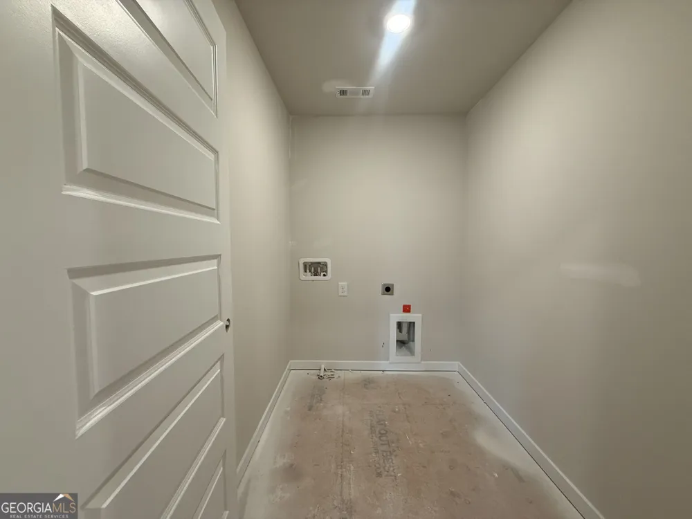 283 Brook Landing CIR Auburn, GA 30011