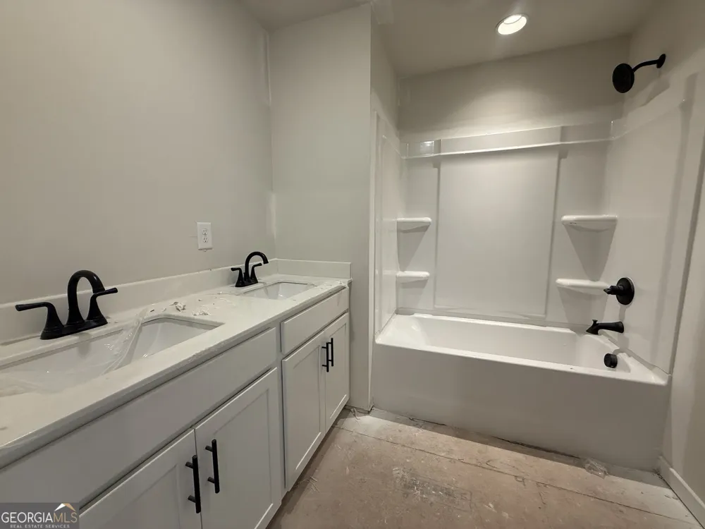 283 Brook Landing CIR Auburn, GA 30011