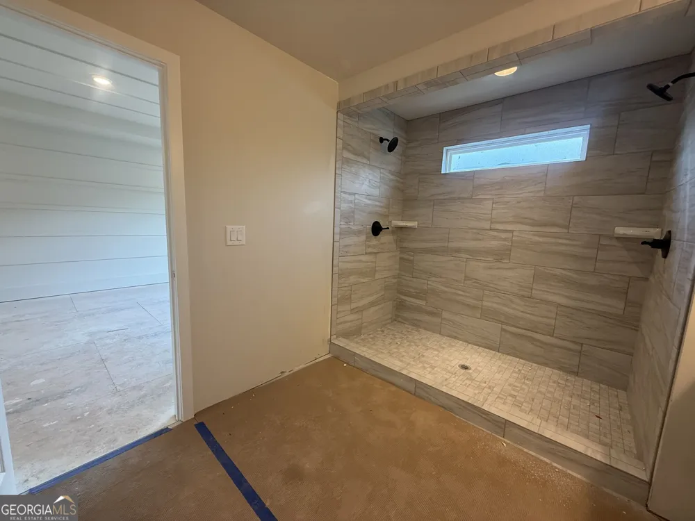 283 Brook Landing CIR Auburn, GA 30011