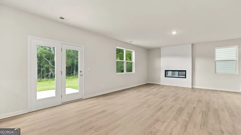 6287 Hallsley DR South Fulton, GA 30349