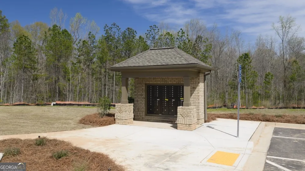 6287 Hallsley DR South Fulton, GA 30349