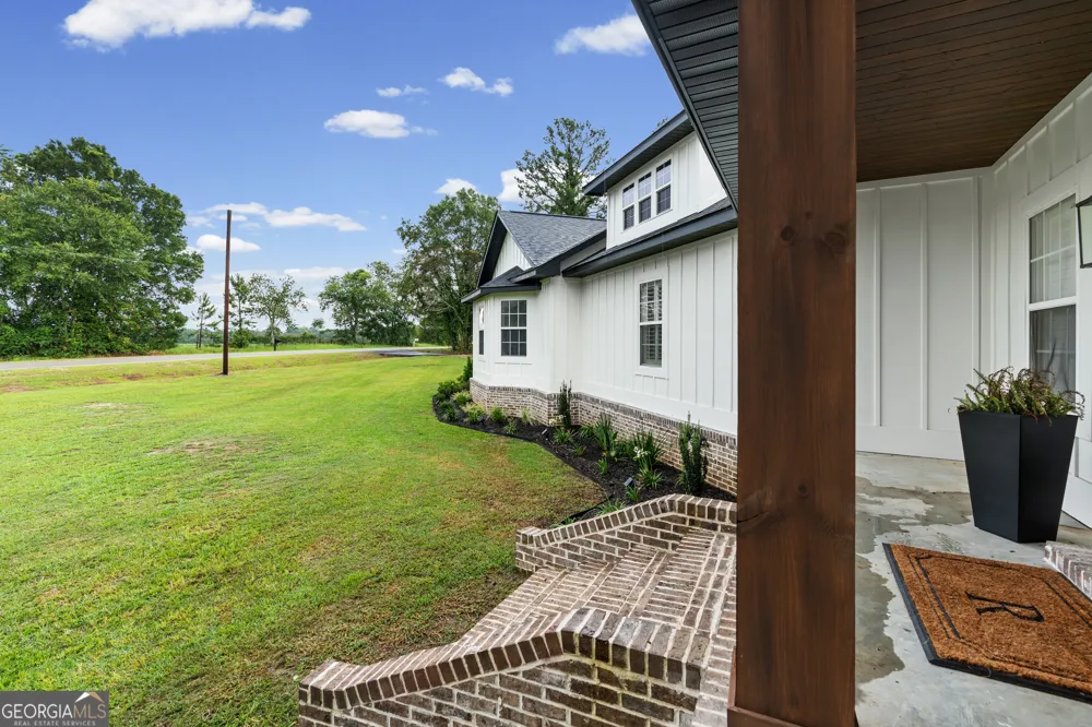 423 Cromer RD Tifton, GA 31793