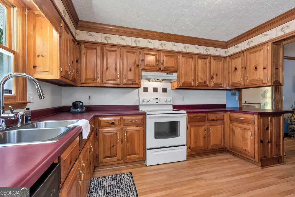 73 Kellogg DR Colbert, GA 30628