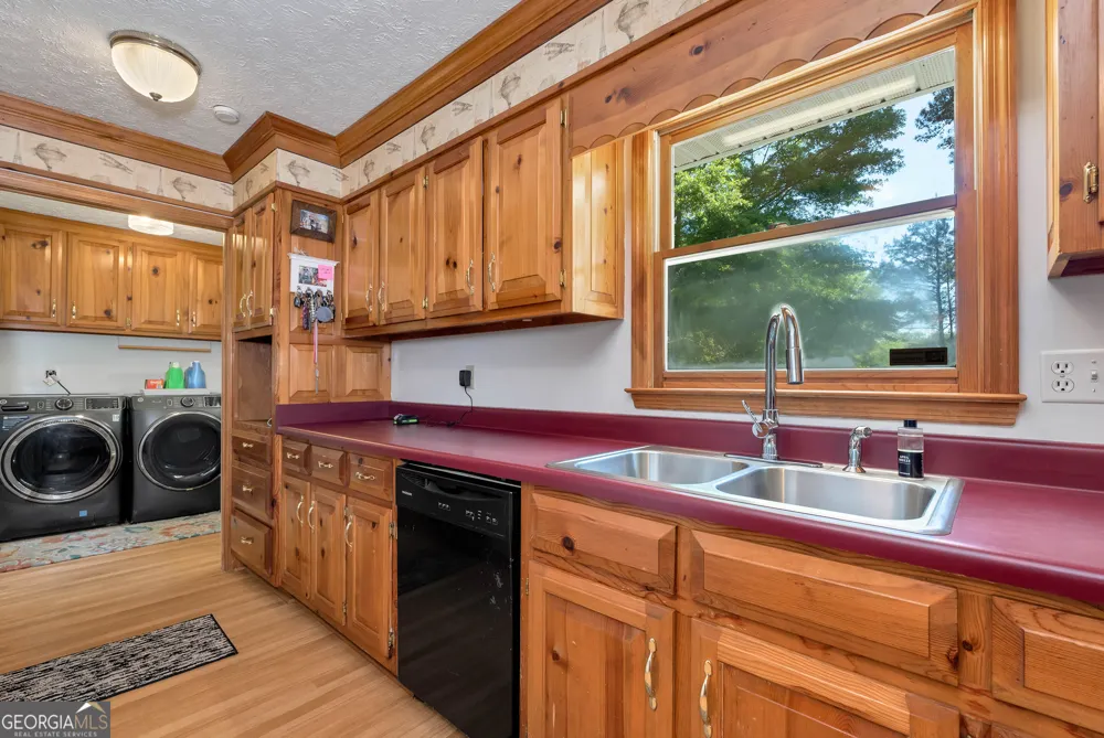 73 Kellogg DR Colbert, GA 30628