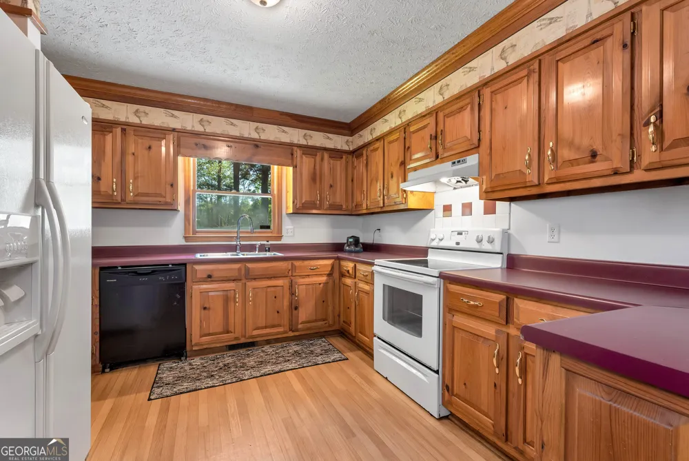 73 Kellogg DR Colbert, GA 30628