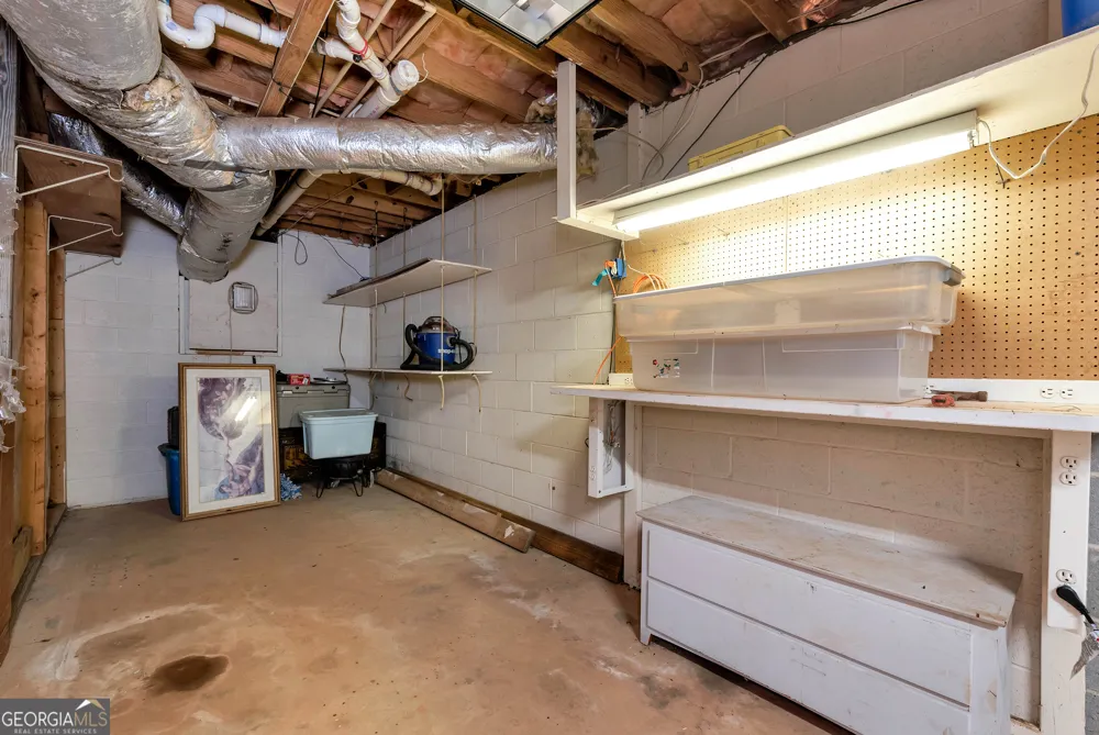 73 Kellogg DR Colbert, GA 30628