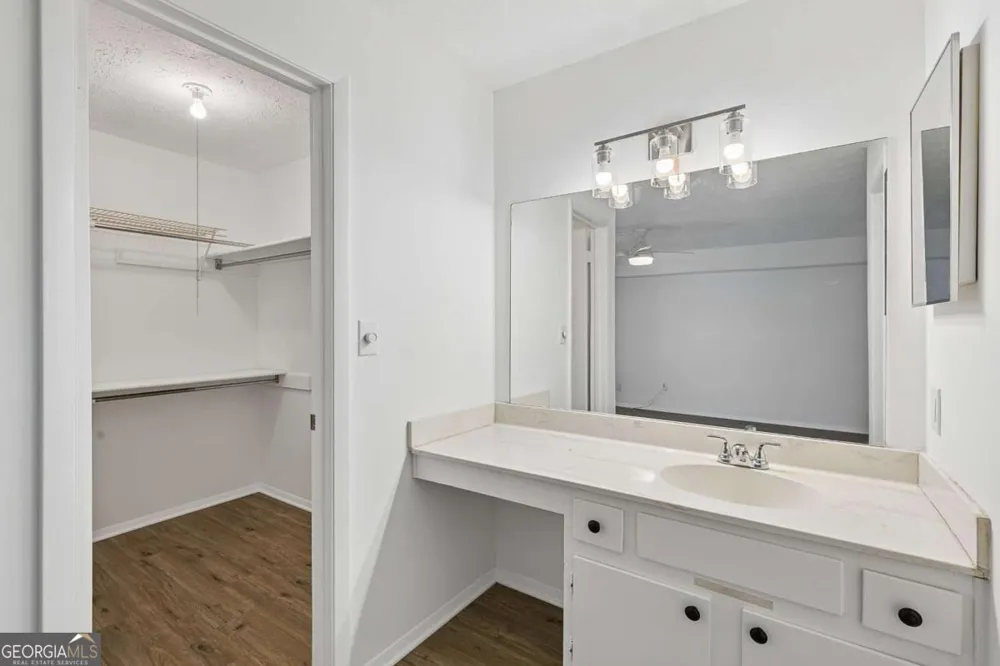 106 Cedar CT SE Marietta, GA 30067
