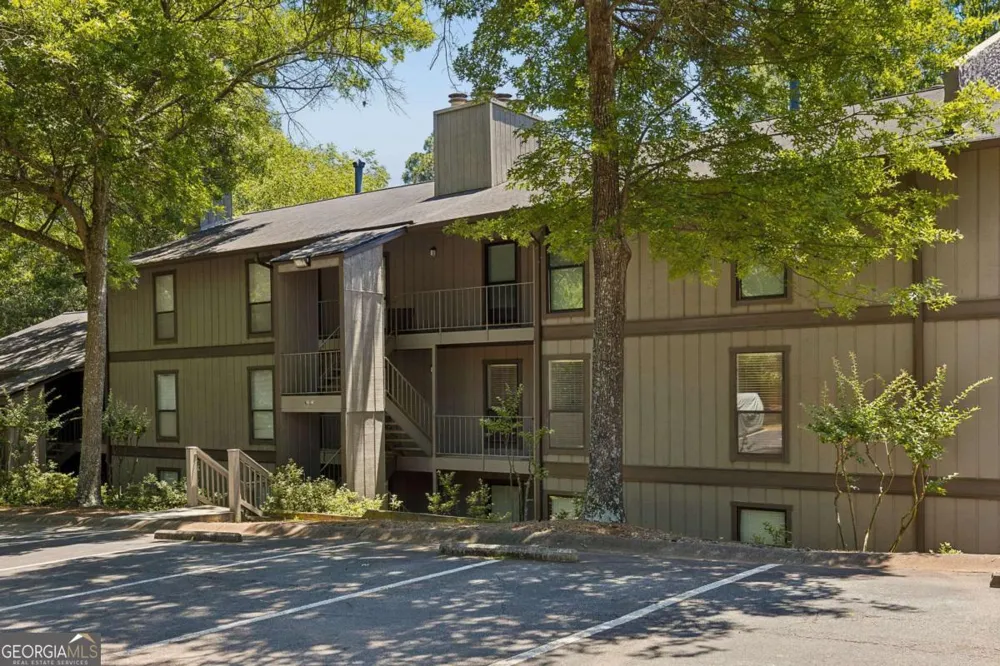 106 Cedar CT SE Marietta, GA 30067
