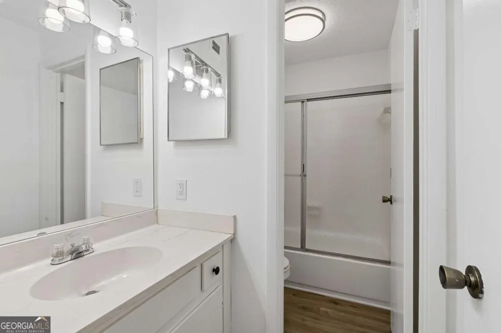 106 Cedar CT SE Marietta, GA 30067