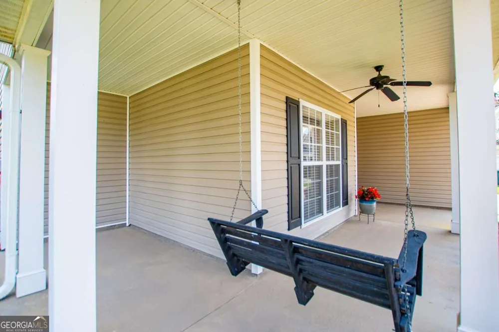 105 Meadow Side CT Carrollton, GA 30116