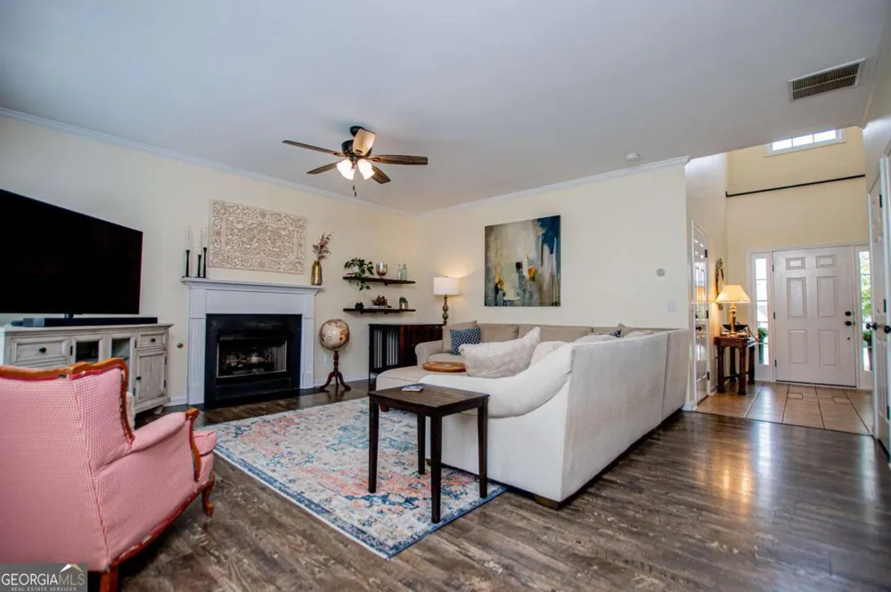 105 Meadow Side CT Carrollton, GA 30116