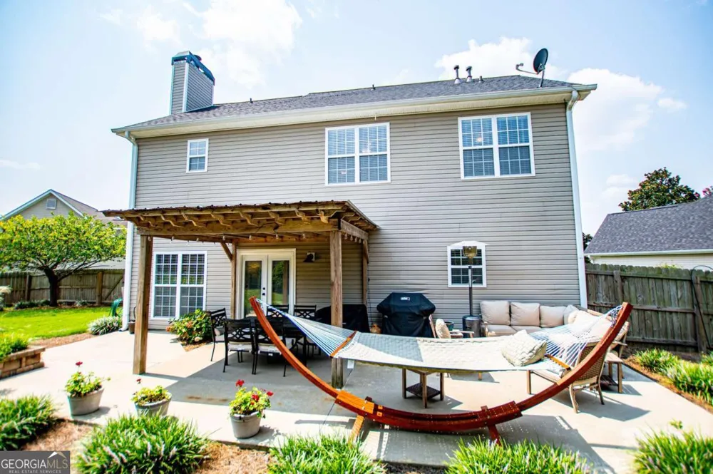 105 Meadow Side CT Carrollton, GA 30116